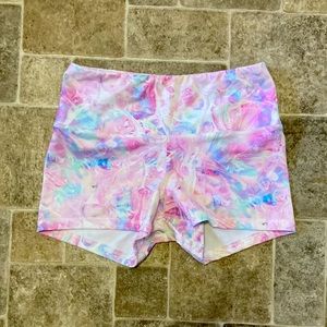 2.5” FLEO high rise tie dye spandex shorts-Small